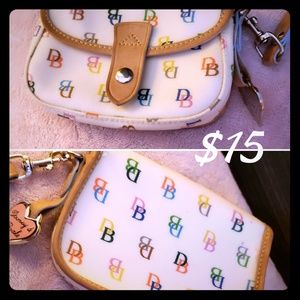 ♤♤2 for 20♤♤Dooney and Bourke wristlet